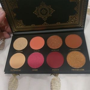 *SOLD* BNIB Ace Beaute grandiose pallette